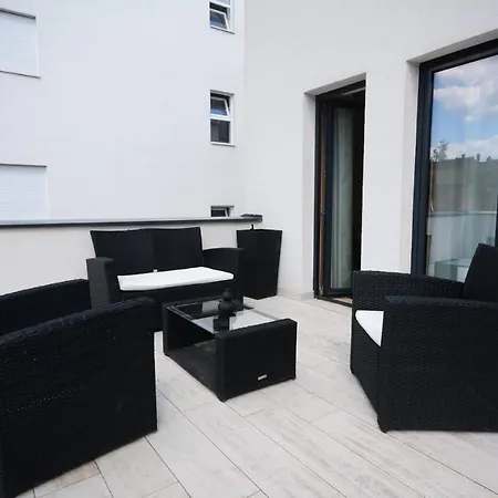 Panorama Lux شقة *